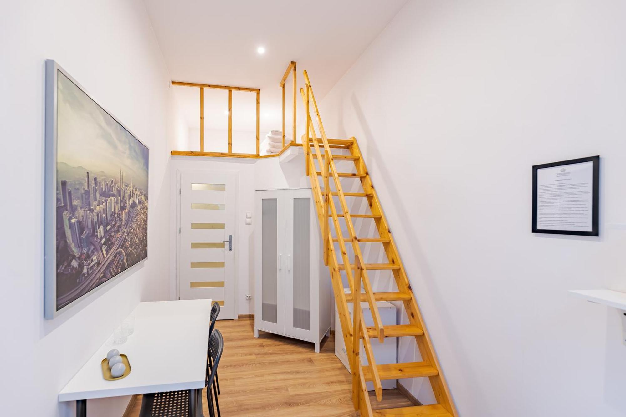 Royal Aparthotel Piotrkowska 92 Lodz  Ngoại thất bức ảnh